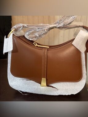 ✨ Prettyzys Brown Vegan Leather Hobo Shoulder Bag w/ Gold Hardware | NWT 👜